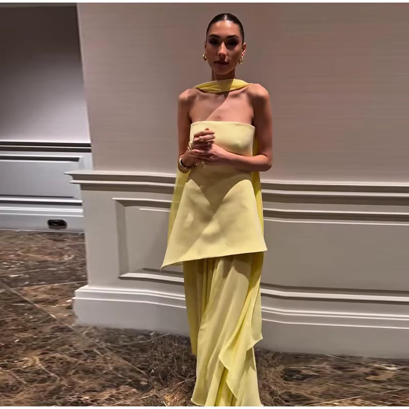 Vestido Longo Feminino Sem Alças com Retalhos em Malha e Fenda – Primavera 2026