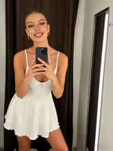 Vestido Mini Branco de Verão com Alças Finas – Estilo Vintage Retro 2026