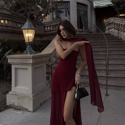 Vestido Longo Feminino Sem Alças com Retalhos em Malha e Fenda – Primavera 2026