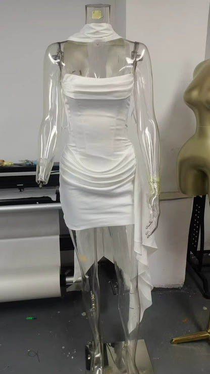 Vestido Mini em Cetim Branco com Corpete Estilo Espartilho – Elegância Sexy