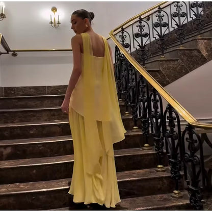 Vestido Longo Feminino Sem Alças com Retalhos em Malha e Fenda – Primavera 2026