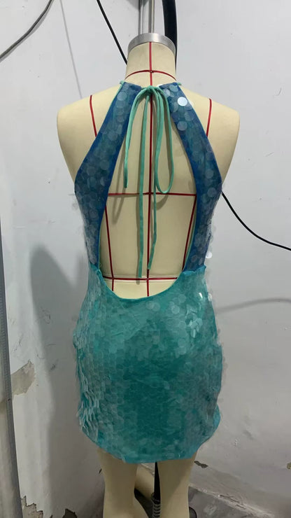 Vestido Mini de Lantejoulas Luxuoso Azul-Verde com Decote Halter – Festa 2025