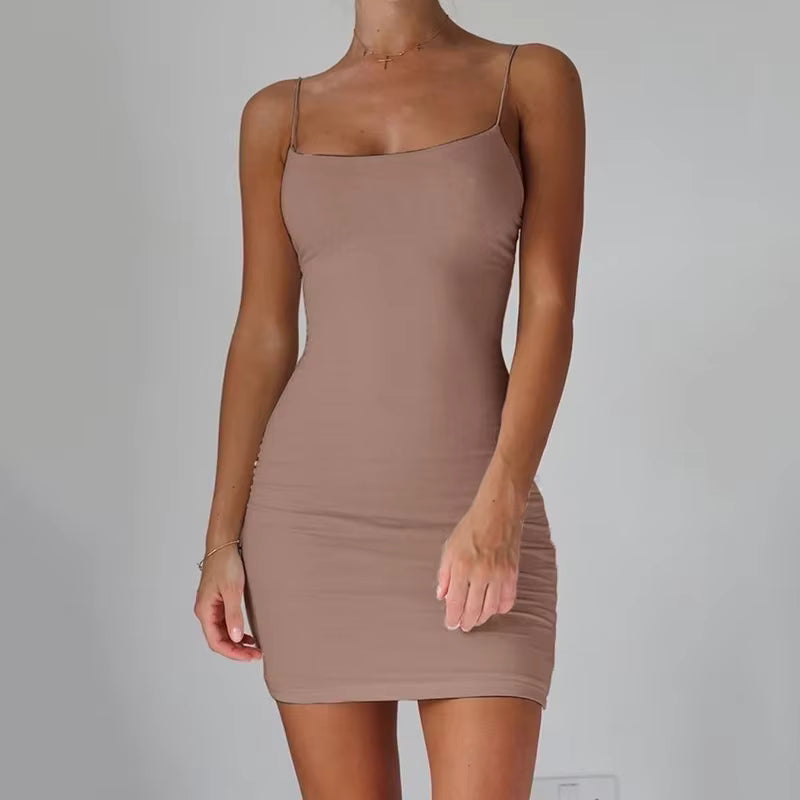 Vestido Mini Bodycon Preto com Alças Finas – Verão 2026