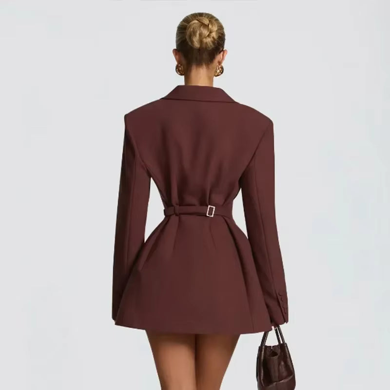 Vestido Blazer Elegante com Cintura Marcada e Lapela – Moda 2025