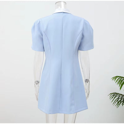 Vestido Mini Branco em Linha A com Botões – Elegância Urbana para 2025