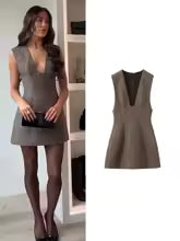 Vestido Mini Elegante sem Mangas com Decote em V Profundo – Sofisticação Sensual para Outono/Inverno